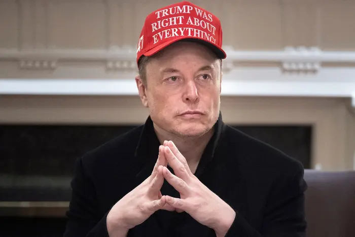 Elon Musk během zasedání v Bílém domě, 24. 3. 2025