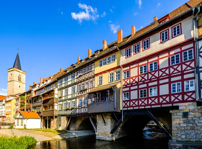 Středověký Kramářský most ve městě Erfurt