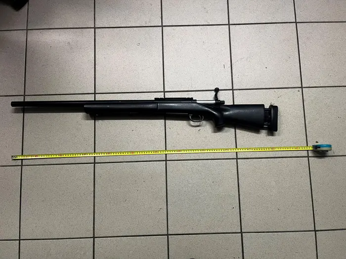 Zajištěná airsoftová puška