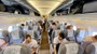 Cestující do Tokia v letadle bez roušek