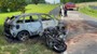 Smrtelná nehoda auta a motorky u Velkých Popovic