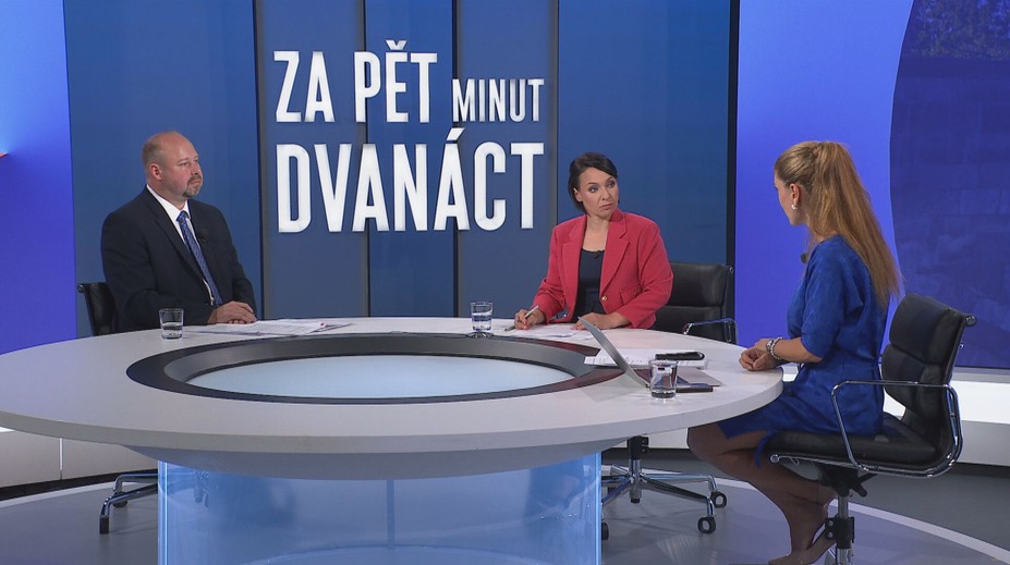 Za pět minut dvanáct – 30. května