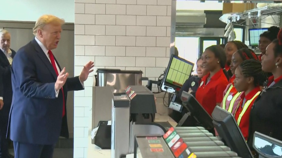 VIDEO: Trump překvapil zaměstnance fastfoodu. Vyžádal si kuriózní objednávku