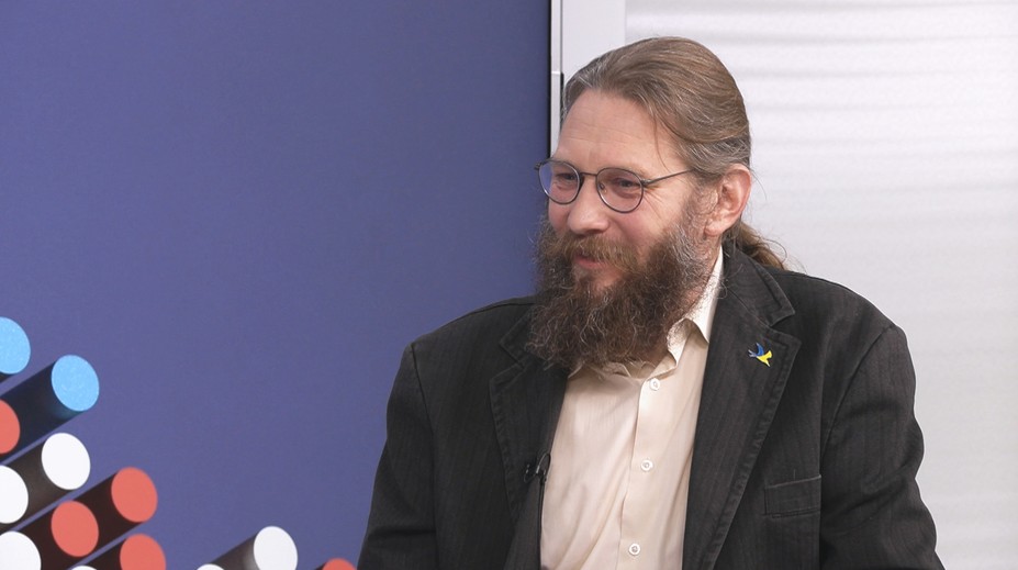 Přikrmovat v zimě ptactvo, nebo ne? Expert řekl, co je správně
