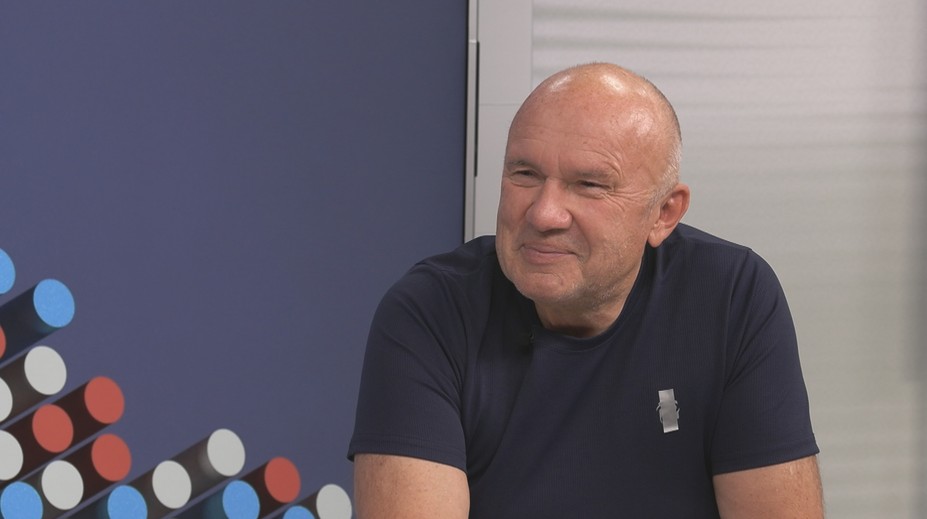 Přelet nad severním pólem vyžadoval i přípravu na boj s ledními medvědy, říká letec