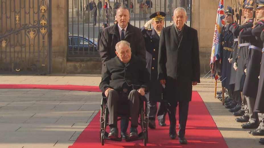 Rakouský prezident se v Česku setká se Zemanem i Fialou