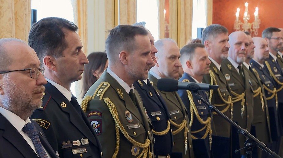 Prezident Pavel jmenoval nové generály