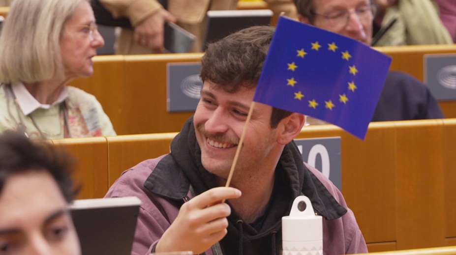 Vyzkoušet si hlasování nebo překlad. Den Evropy nabízí lidem návštěvu europarlamentu