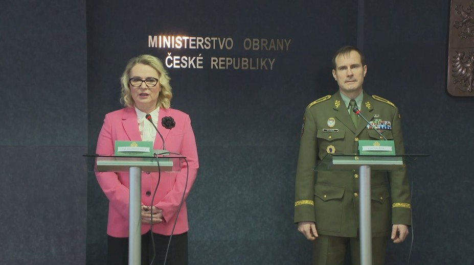 Černochová: S českým obranným průmyslem letos počítáme i ve vlastním vyzbrojování