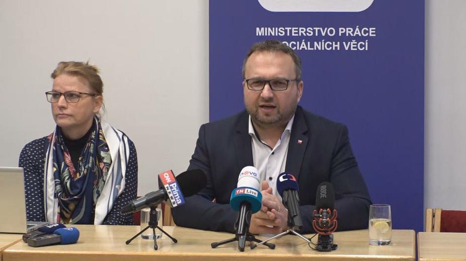Jurečka: MPSV má na financování sociálních služeb v příštím roce 26,4 miliardy korun