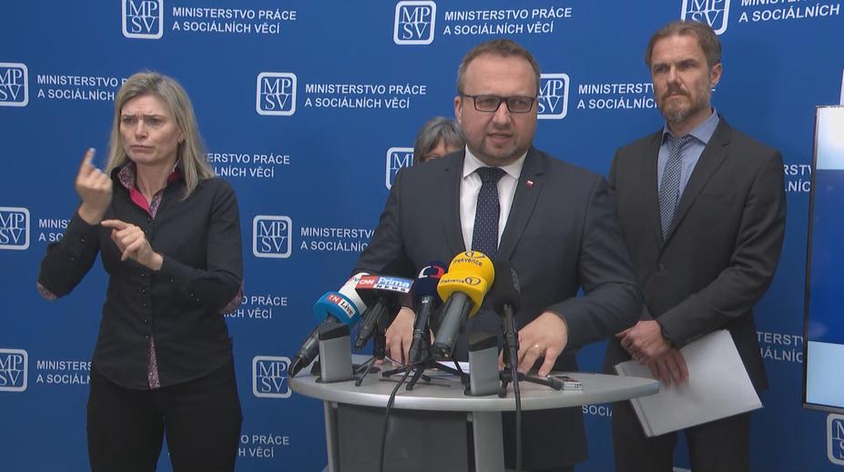 Inspektoři se zaměří na bezpečnost práce a nelegální zaměstnávání. Budeme více nekompromisní, slibuje Jurečka