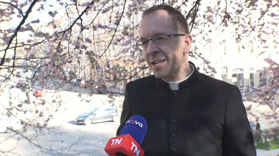 Kněz: Pro Křesťany jsou Velikonoce důležitější než Vánoce