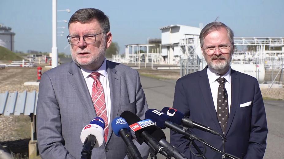 Den ropné nezávislosti, říká Stanjura. Česko je plně zásobováno západní cestou, oznámil Fiala