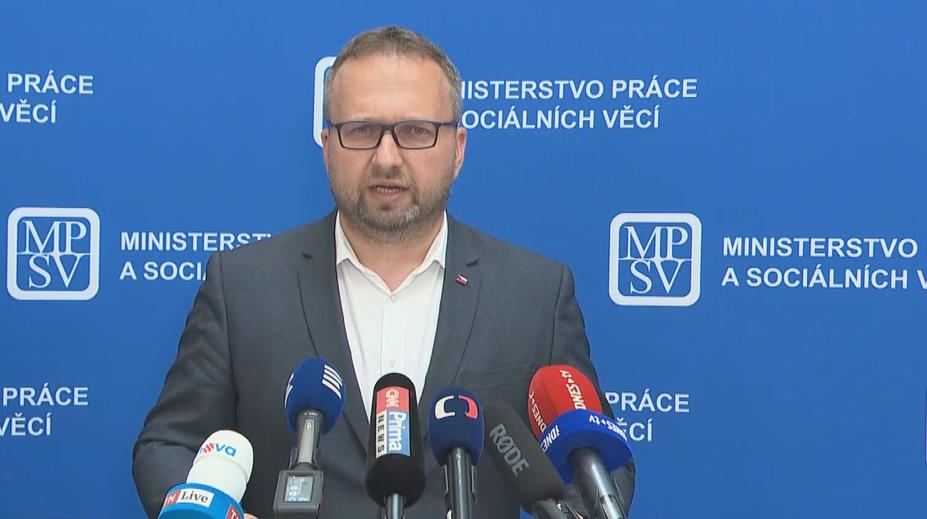 Jurečka: Od pondělí mohou firmy žádat o podporu po povodních