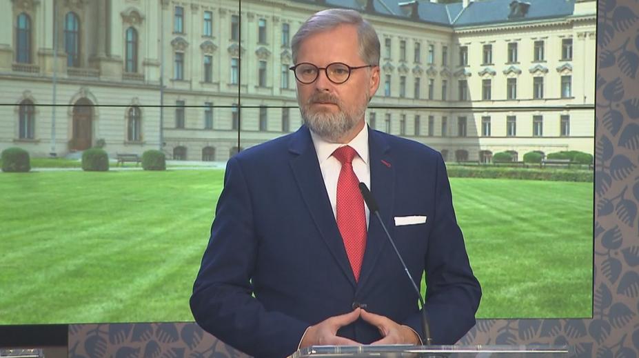 Schodek státního rozpočtu se má zvýšit. Vláda řešila i pomoc lidem po požáru