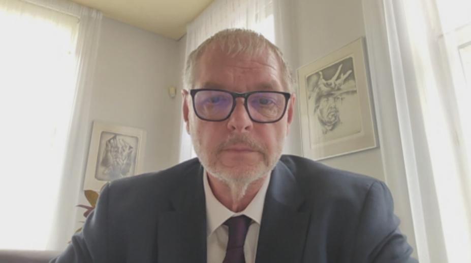Hladina Lipna klesla natolik, že odkrývá dávno zaplavené oblasti. Situace je velmi vážná, říká odborník