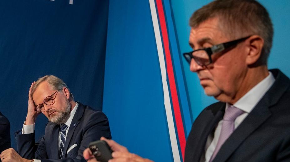 Komplikace pro Babiše: Do vlády se může jen s lustračním osvědčením