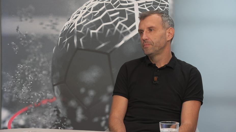Na hřišti: Šéfkomentátor fotbalu Štěrba o reprezentaci a souboji Krále s Krejčím