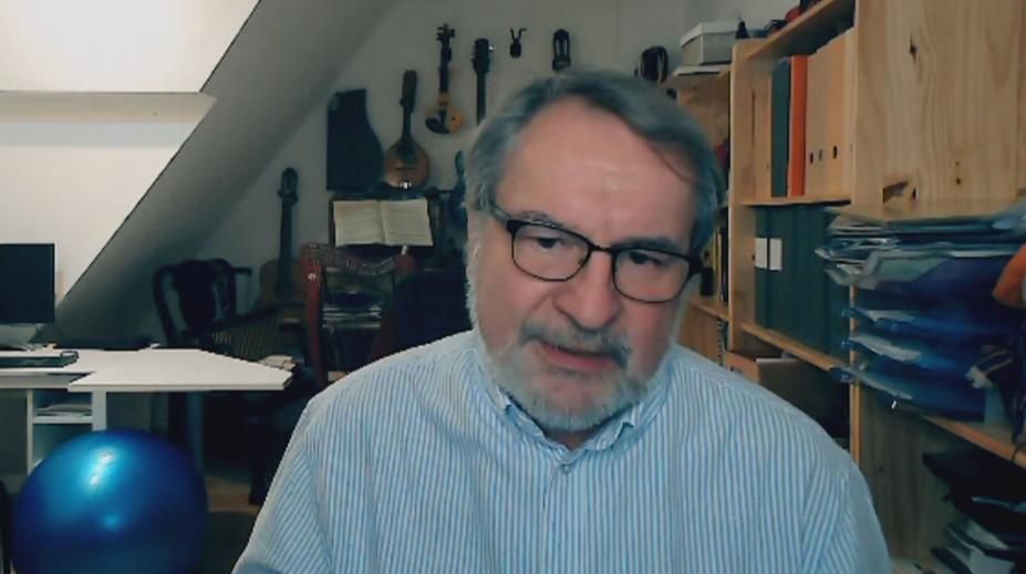 Konkurenční boj či prostý hněv. Motivy kyberútoků na mrazáky mohly být různé, říká expert