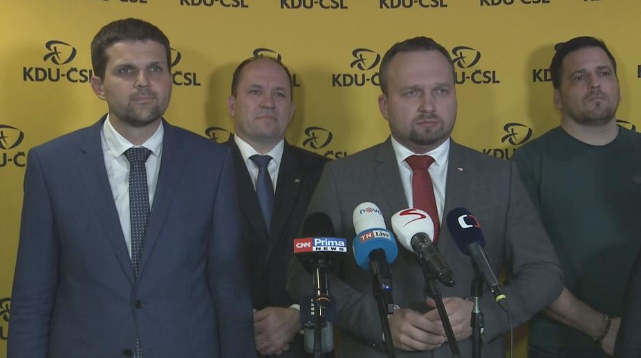 KDU-ČSL se postavilo za Hladíka. Jeho nominace platí