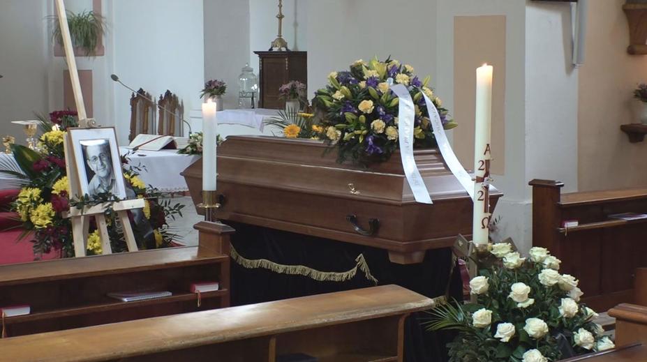 Lidé se rozloučili s oblíbeným hercem. Zahrál si v Ordinaci v růžové zahradě