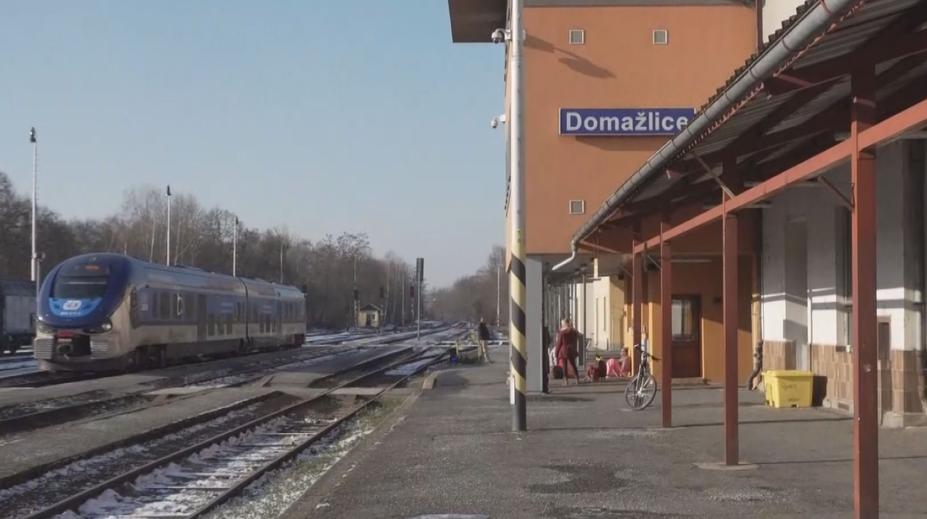 V Německu stávkují strojvedoucí. Spousta vlaků v Česku tak má konečnou u hranic