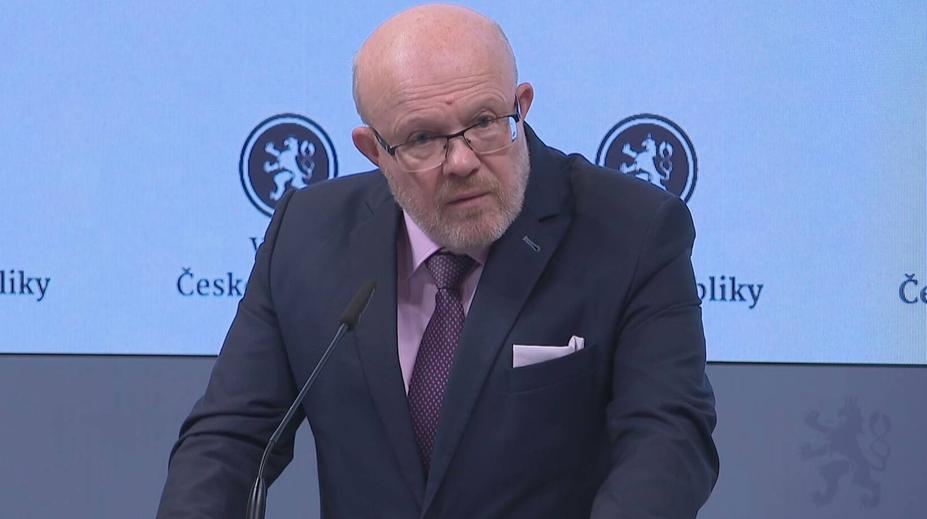 Vláda chce zrušit zbytečné zdravotní prohlídky a nutnost potvrzení