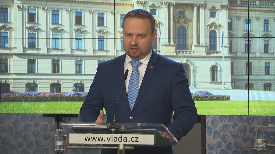 Jurečka: Když valorizaci důchodů nesnížíme, zatíží to stát na dalších 10 let
