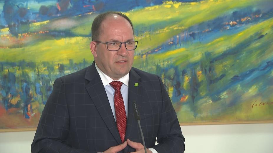 Výborný: Na Mělnicku nebude kvůli mrazu sklizený jediný hrozen. Jsme připraveni oživit program pomoci