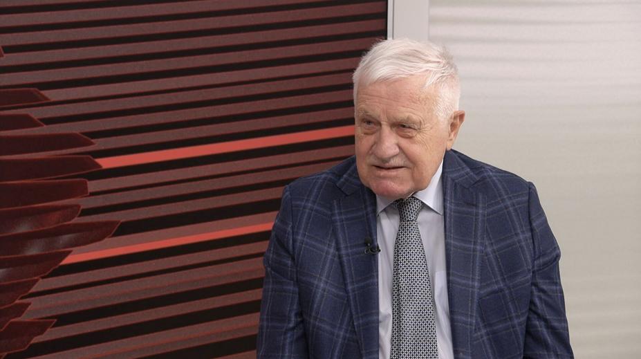 Macinka se chová velmi racionálně, říká k jeho střetu s Clintonovou Klaus
