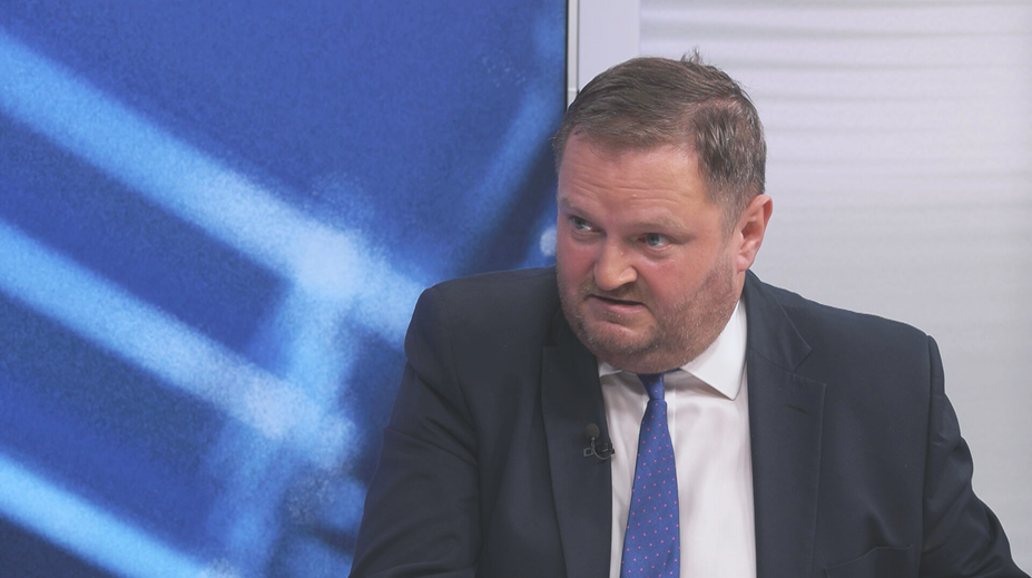 Politici porušili zlaté pravidlo o důchodech, což narušilo systém, říká ekonom