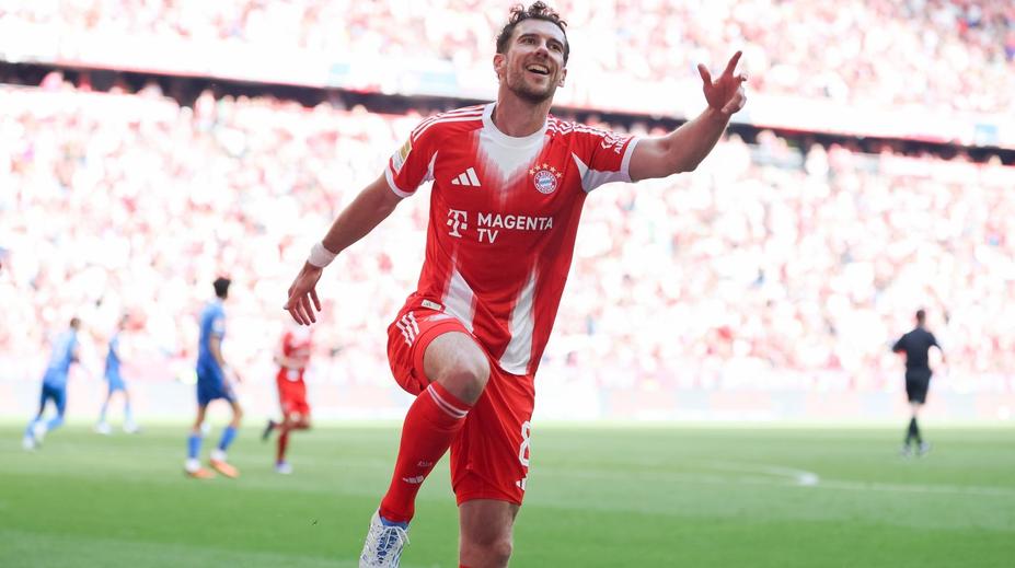 Momenty 32. kola Bundesligy: Skvělý volej z dálky a parádní přímák Goretzky