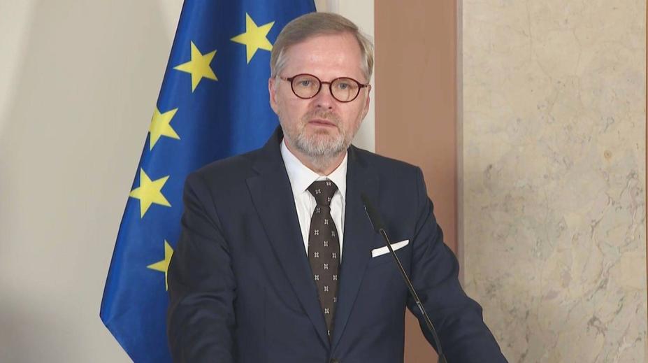 Rusko zřejmě stojí za plánovaným žhářským útokem v Česku, oznámil Fiala