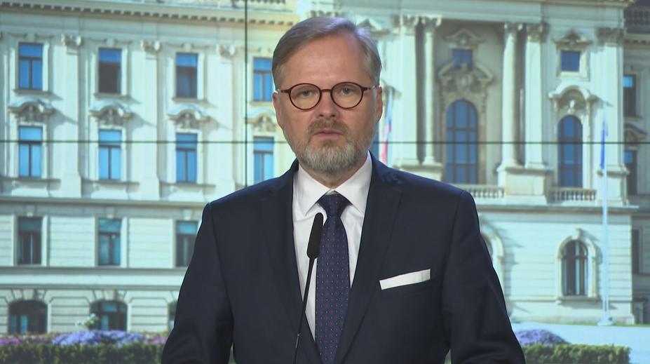 Jednání vlády: Kontroly na hranicích budou namátkové, minimální mzda se zvýší