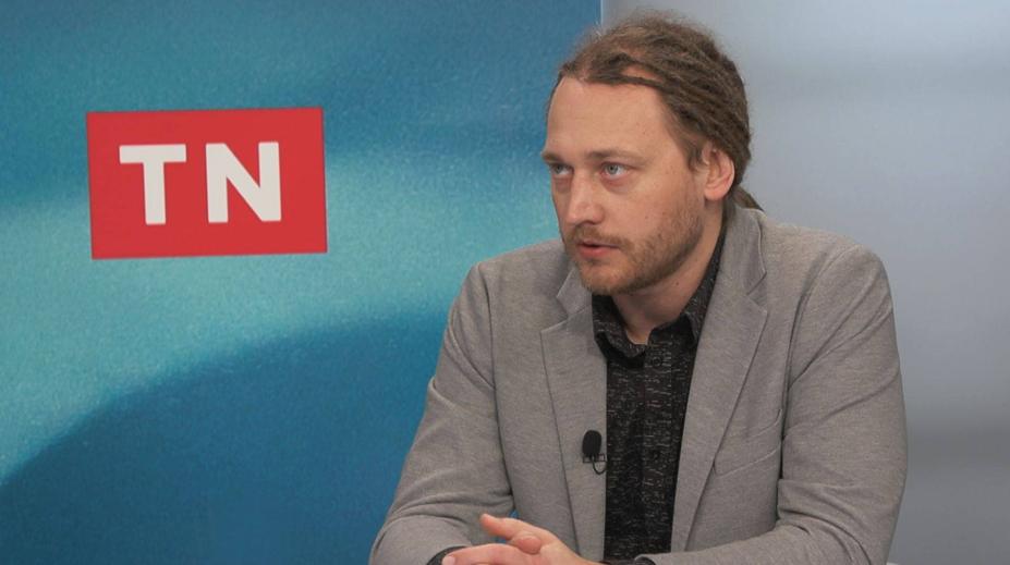 Hradil: Inflaci lze chápat jako skrytou daň. Státu lehce pomáhá od dluhu