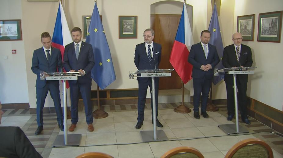 Za středečními hackerskými útoky jsou Rusové, potvrdil ministr vnitra