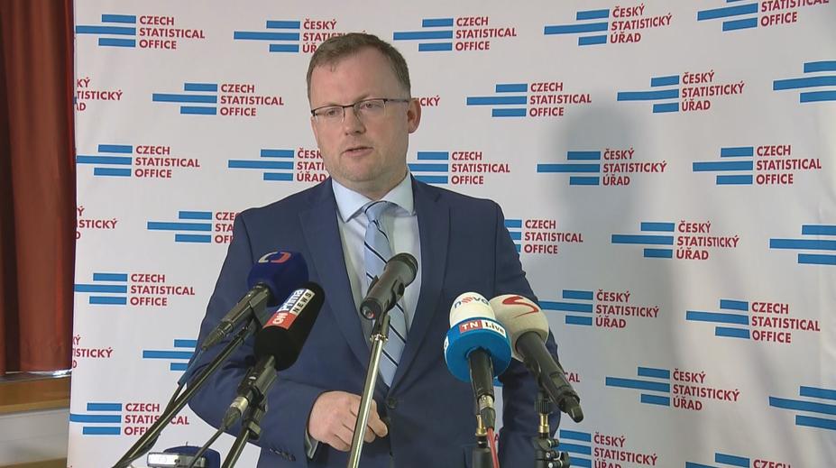 Inflace je téměř desetiprocentní a poroste dál. Ekonomové radí, jak se chránit