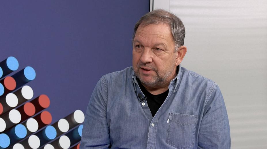 Češi si složenek za energie moc nevšímají. Měli by na dodavatele víc tlačit, radí expert
