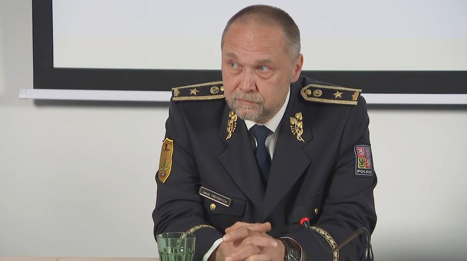 Celníci odhalili v Ostravě výrobu nové drogy klefedron
