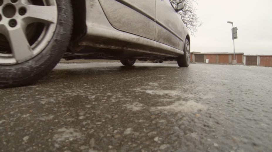 Meteorologové varují před ledovkou. Výstraha platí do sobotního rána