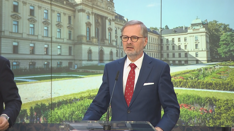 Zprostředkování náhradní rodinné péče má být jednodušší. Vláda schválila novelu