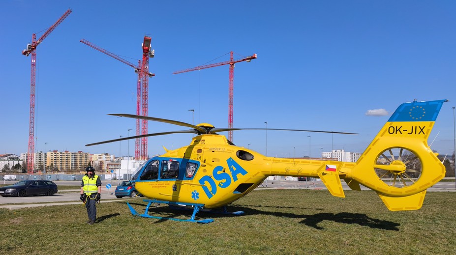 Na jihočeské stavbě zkolaboval dělník. Jeho záchrana byla mimořádně náročná