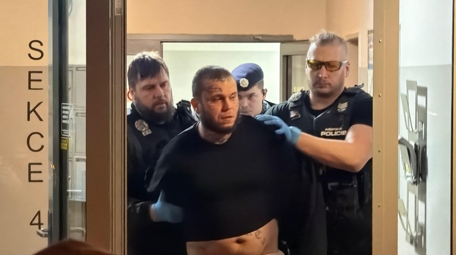 MMA zápasník a rapper Leo Beránek opět v problémech! Policie zasahovala u něj doma