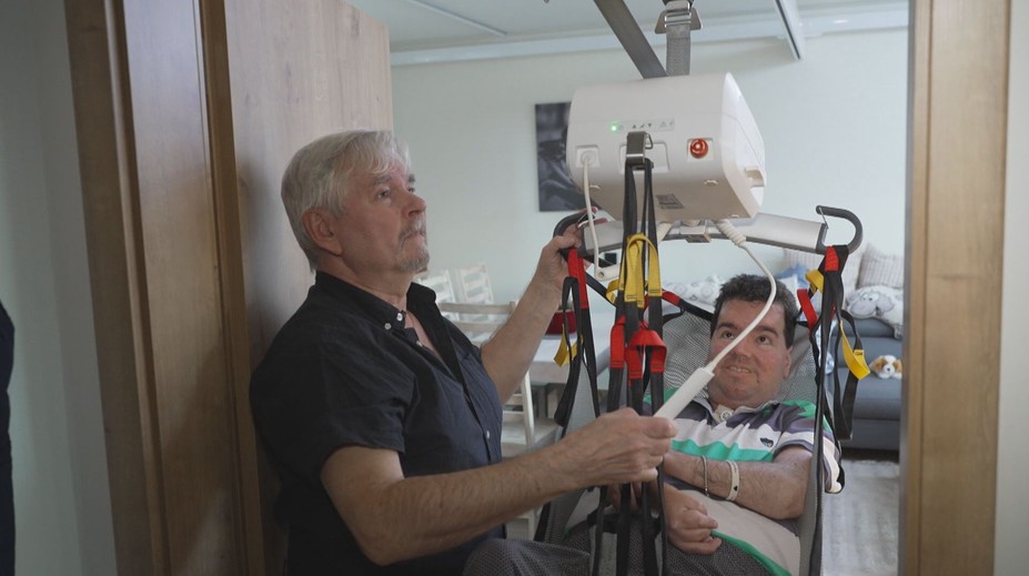 Češi byli letos rekordně štědří. Navzdory krizi dali na charitu skoro 15 miliard