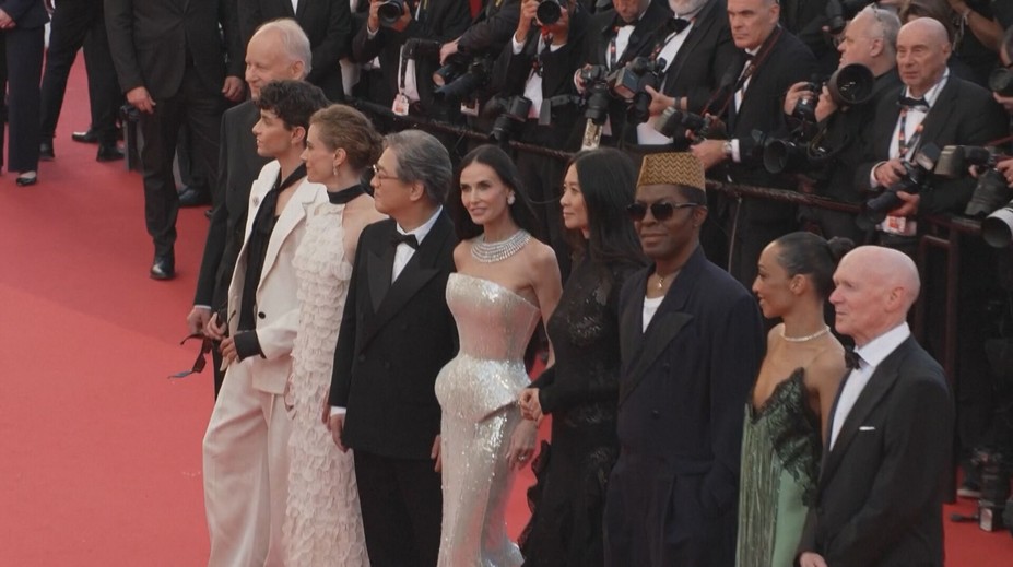 Filmový festival v Cannes už má za sebou první premiéry. Zúčastnila se řada hvězd