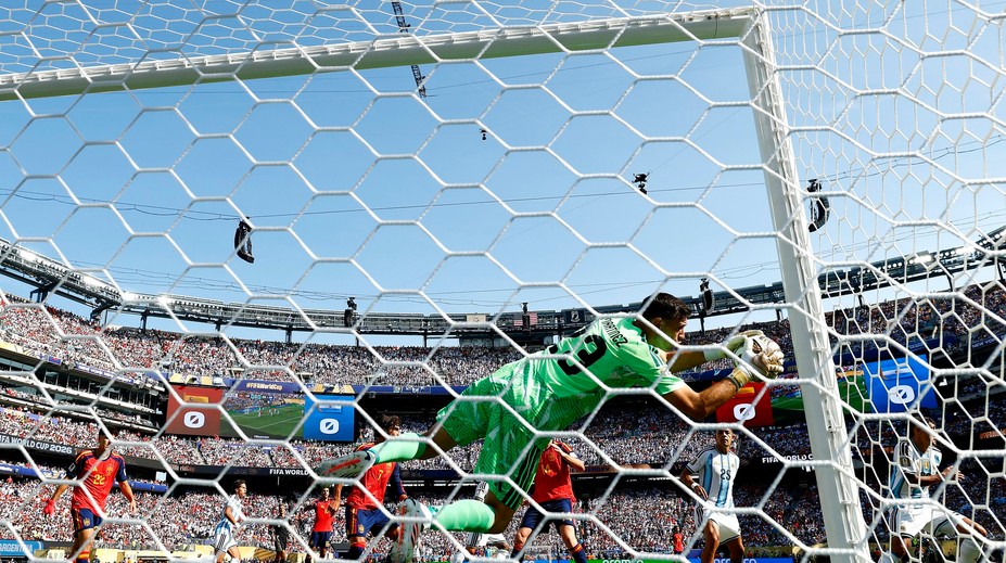 Finále MS Španělsko–⁠⁠⁠⁠⁠⁠Argentina ON-LINE: Martínez zachránil Argentinu, jde se do prodloužení