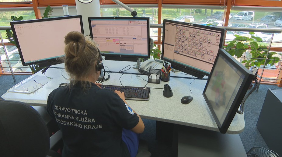 Tísňové linky mohou nově zablokovat zlomyslné volající. Hasiči už službu využili