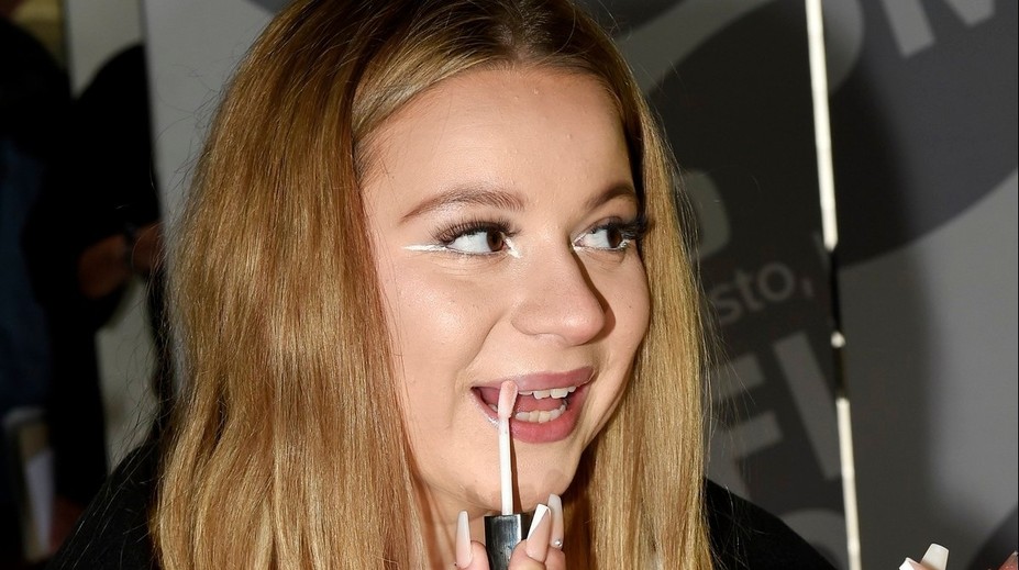 Poslední foto před smrtí: Mína si užívala v ráji. Pak jí čtyřikrát selhalo srdce