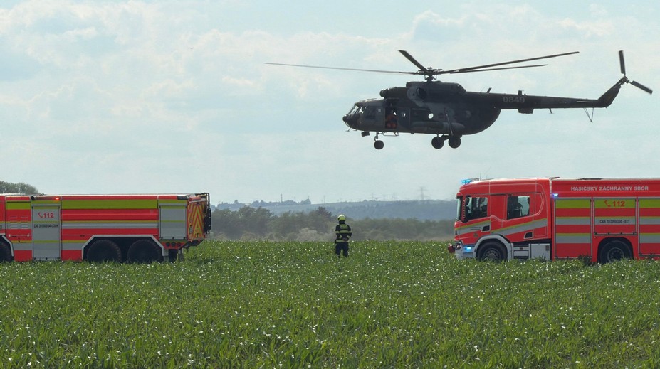 V Praze spadlo soukromé letadlo. Oba lidé na palubě zemřeli