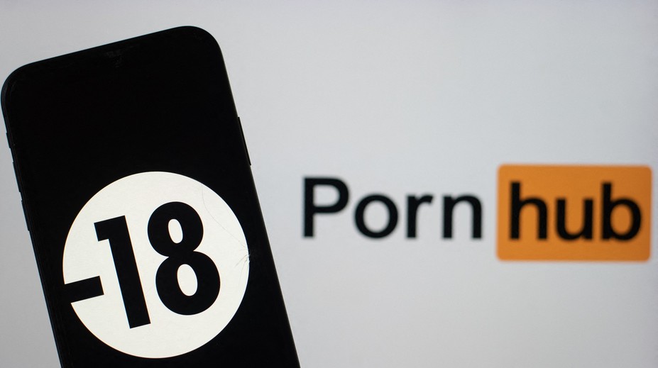 PornHubu prudce klesla návštěvnost: Lidé jeden večer změnili chování